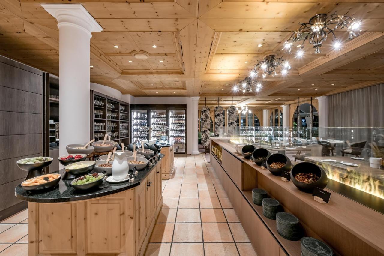 Relais & Chateaux Chasa Montana Samnaun Buitenkant foto